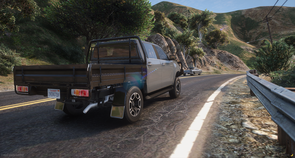 Hilux Civilian